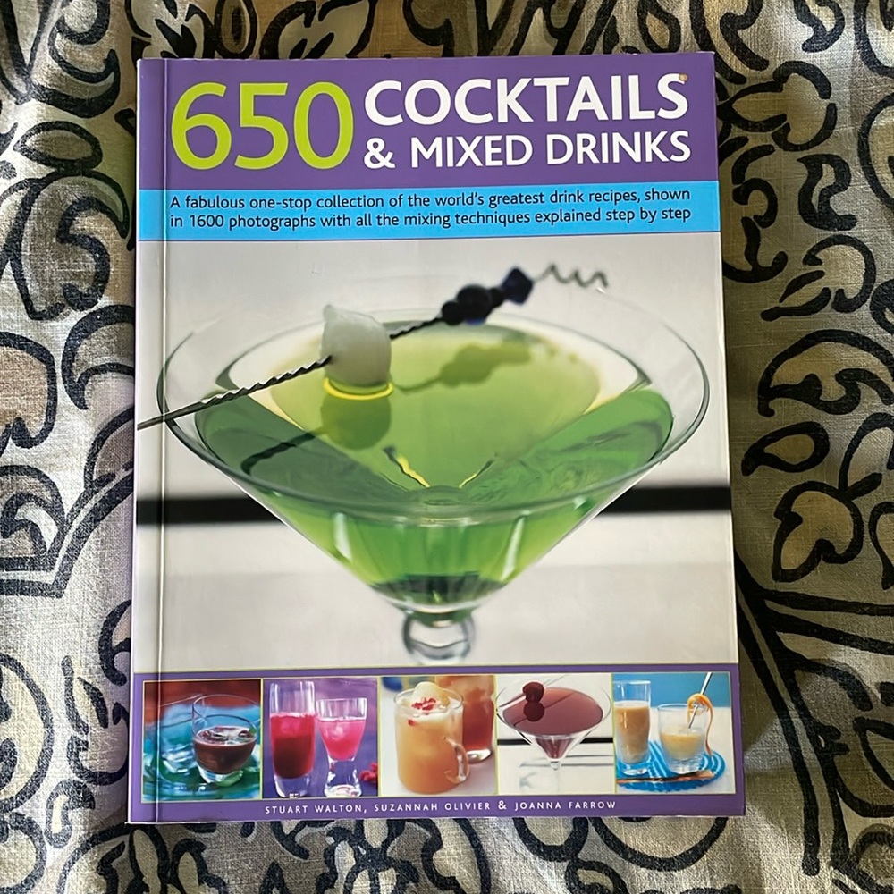 650 Cocktails and Mixed Drinks